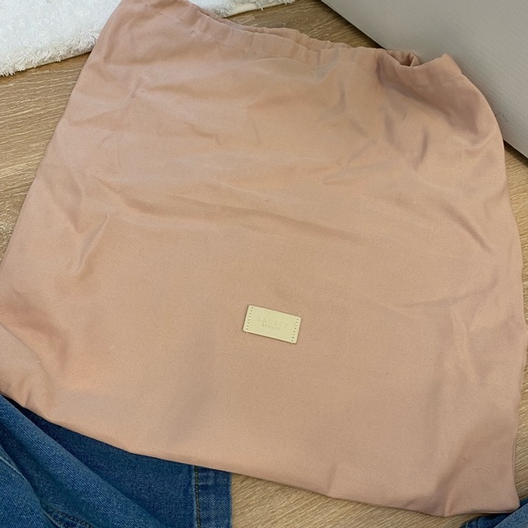 Radley London Tote Bag, approx 14” wide, 13” tall, 4.5” deep, 9.5” strap drop - Picture 5 of 7